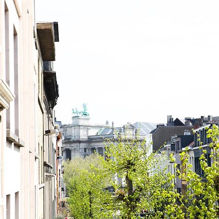 Because The Night City Lodge Antwerpen Exteriör bild